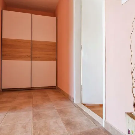 Holiday home Maslina *
