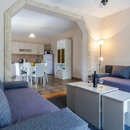 Maslina Holiday home