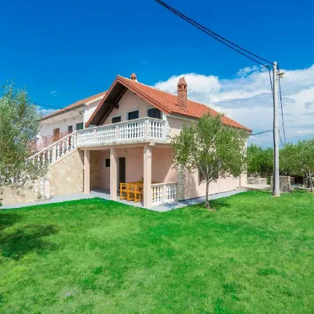 Maslina Holiday home